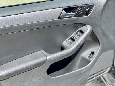 Volkswagen Jetta 1.2 TSI 105CP
